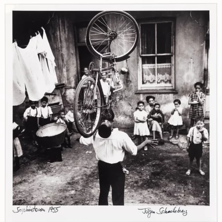 Jürgen Schadeberg | Bicycle Balance, Sophiatown, 1955.